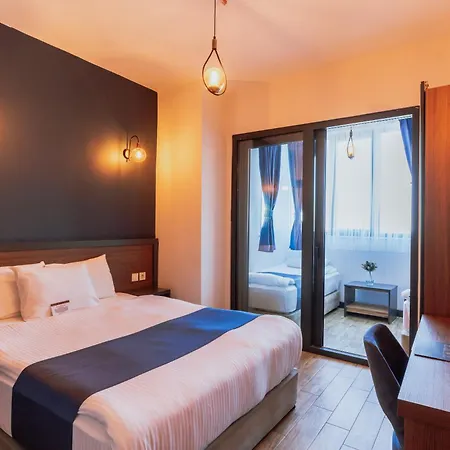 מלון The Rest Port אודיירן