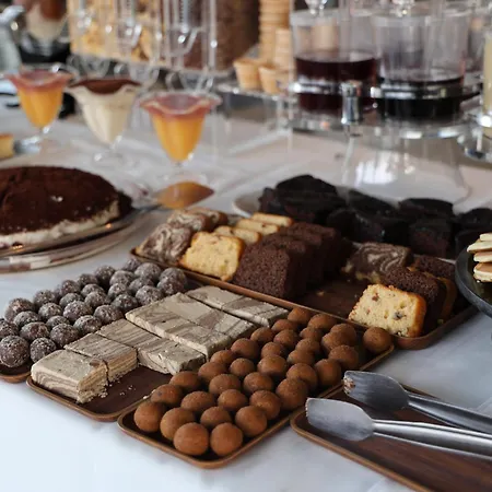 The Rest Port 4* أديرني